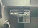 日産　ジューク　１５ＲＸ　タイプＶ　ＥＴＣ　ナビ　ＴＶ　アルミホイール　スマートキー　電動格納ミラー　ＣＶＴ　盗難防止システム　衝突安全ボディ　ミュージックプレイヤー接続可　ＡＢＳ　エアコン　パワーステアリング　パワーウィンドウ image 12