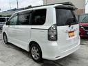 トヨタ　ヴォクシー　ＺＳ　ＥＴＣ　バックカメラ　ナビ　ＴＶ　両側スライド・片側電動　ＨＩＤ　スマートキー　電動格納ミラー　後席モニター　３列シート　ウォークスルー　ＣＶＴ　アルミホイール　盗難防止システム　衝突安全ボディ image 21